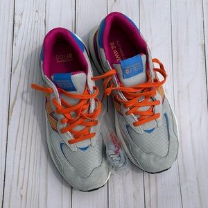 Unisex Sunset Orange Figs/New Balance 5740's, sz. M 8.5, W 10, width: D